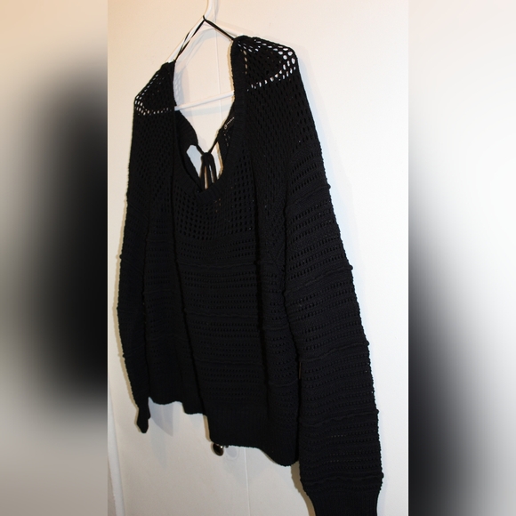 Fashion To Figure NWT 3x Black Bianca Pointelle Knit Cropped Sweater - Picture 7 of 10